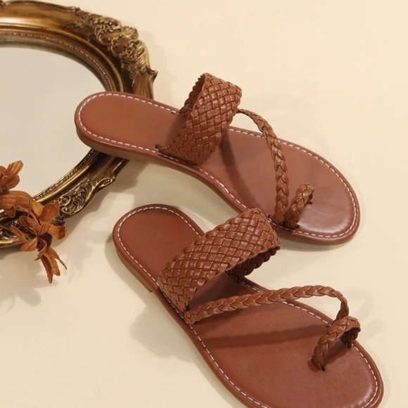 SHEIN | Thong Sandals - Picture 2 of 8